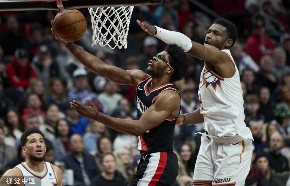 他们不仅指 他们不仅指