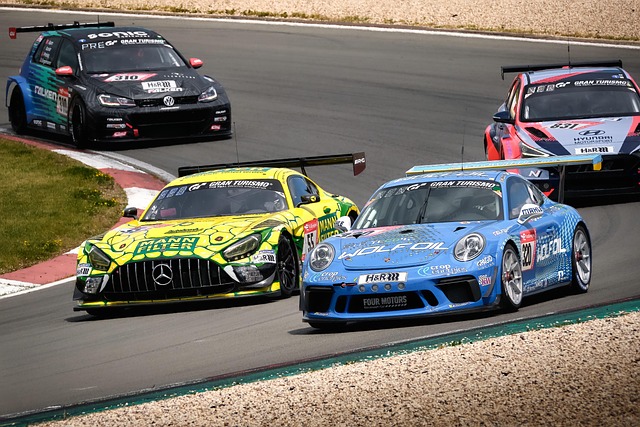 洲足球的丰 洲足球的丰